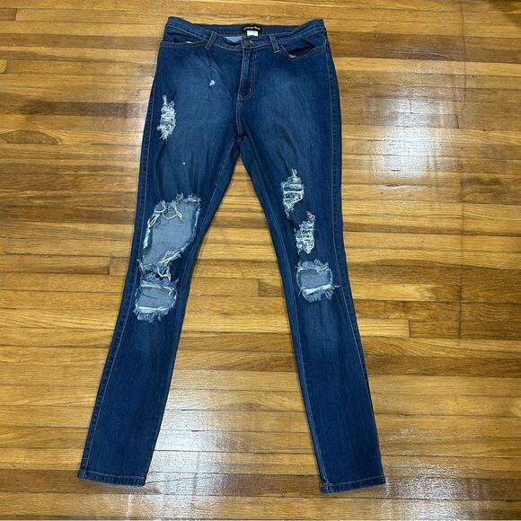 2/$30 Fashion Nova Distressed Blue Skinny Jeans size 15 - Picture 5 of 10